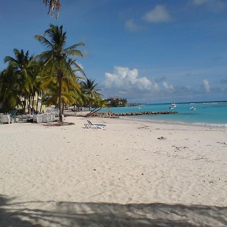 Beach Guest House Cleverdale Бриджтаун Екстериор снимка