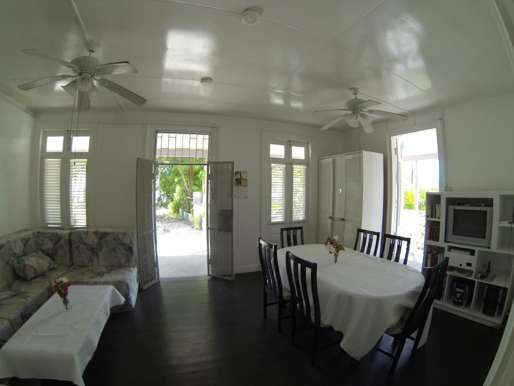 Beach Guest House Cleverdale Бриджтаун Стая снимка