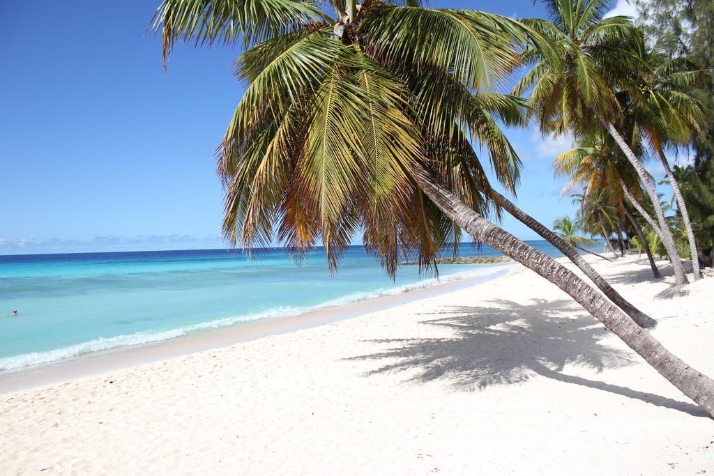 Beach Guest House Cleverdale Бриджтаун Екстериор снимка